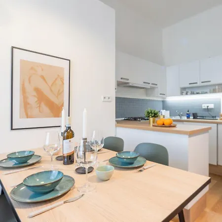 Apartment Days - In Location - Lesser Town - Park Nearby